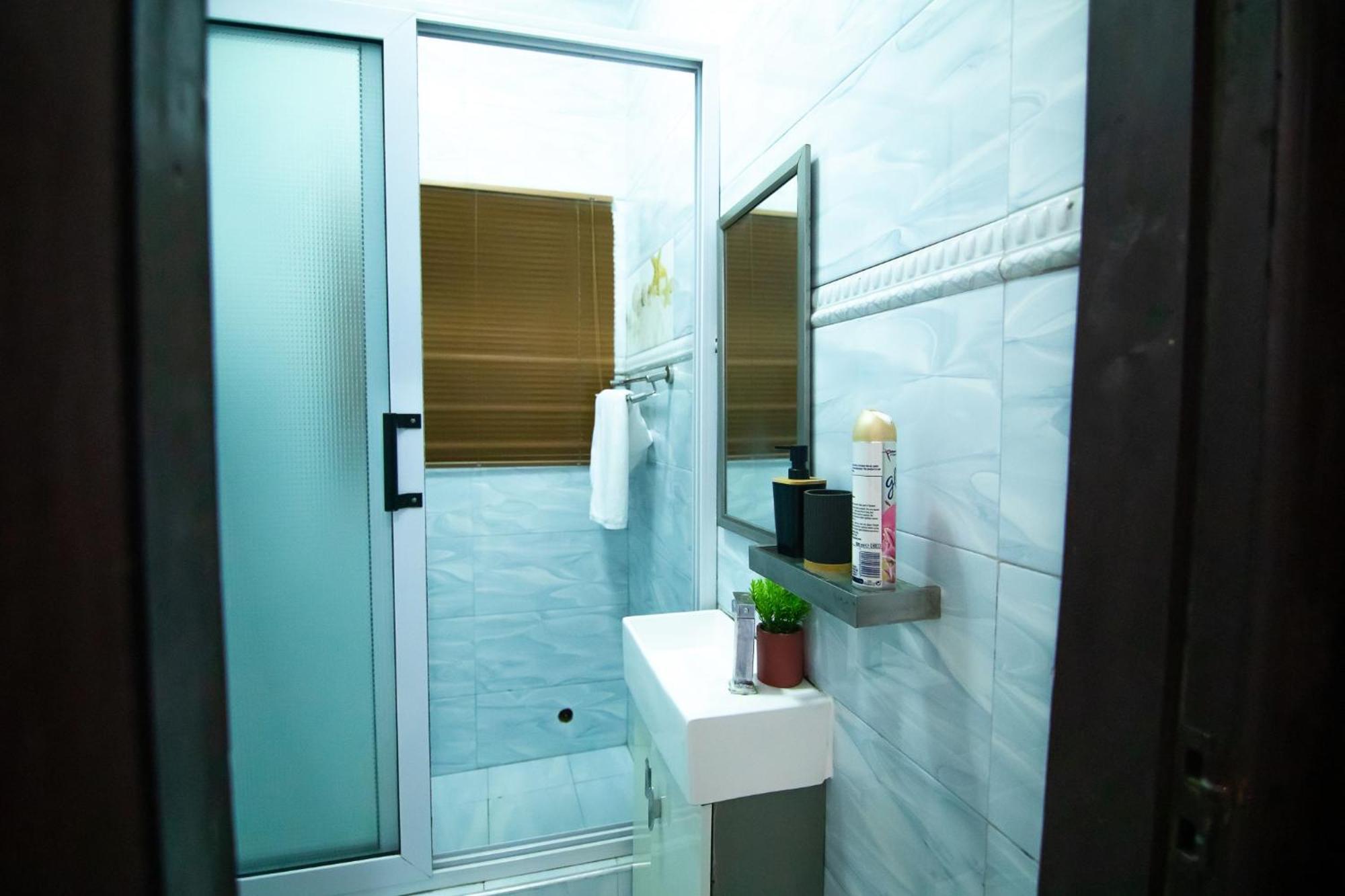 Stylish East Legon Apartment - Ac, Wi-Fi, Netflix Accra Ngoại thất bức ảnh